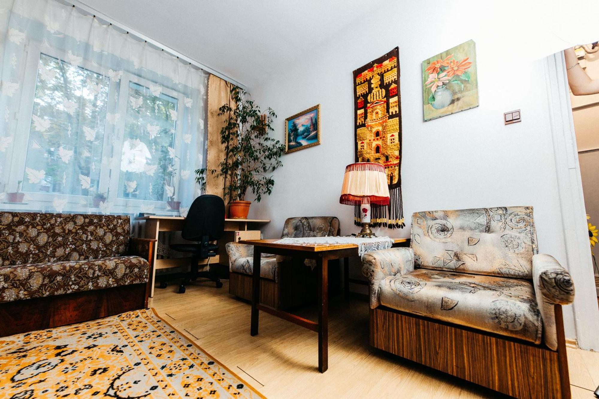 Feel The Old Socialist Style Apartment Krakow Bagian luar foto