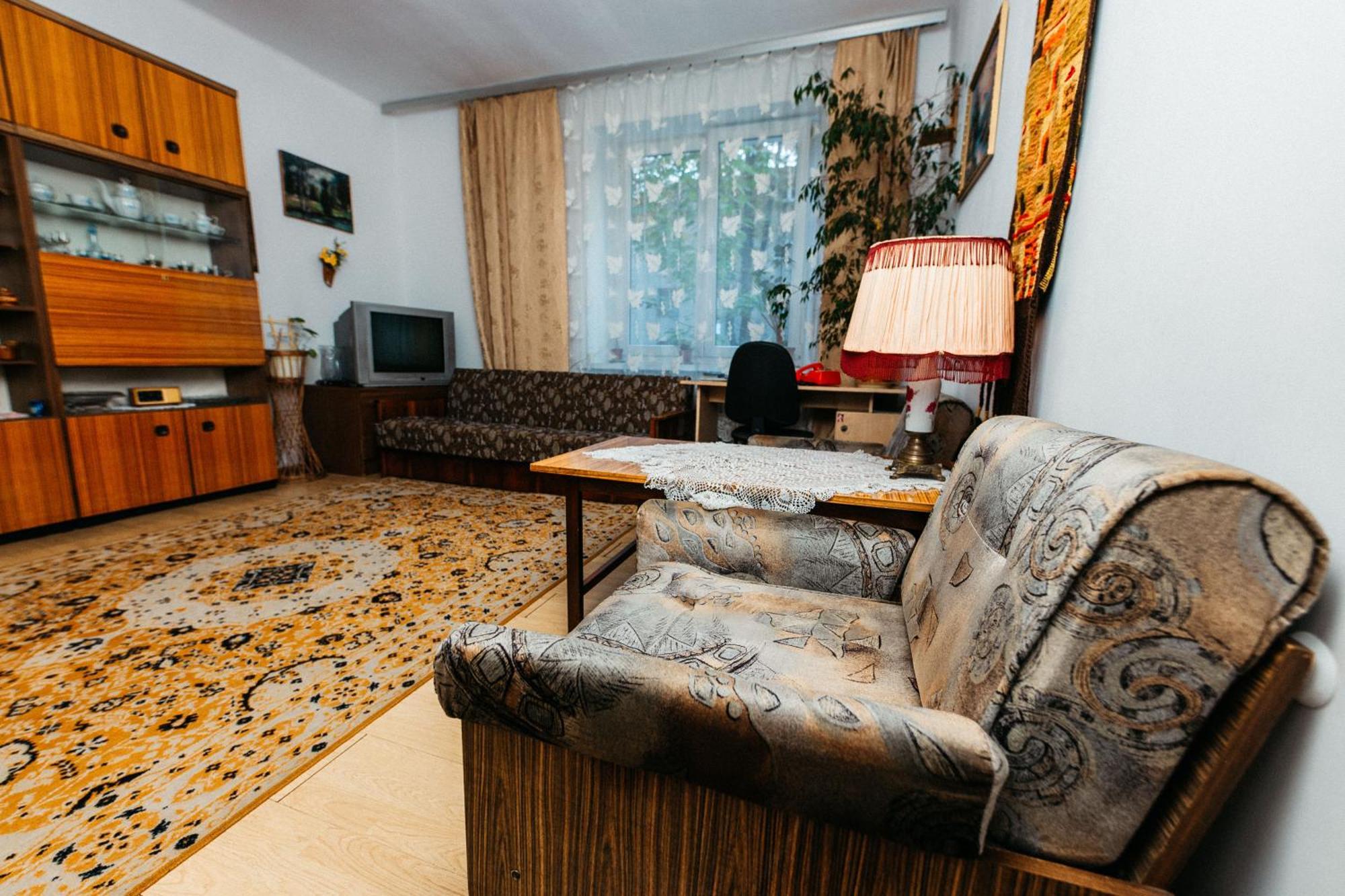 Feel The Old Socialist Style Apartment Krakow Bagian luar foto