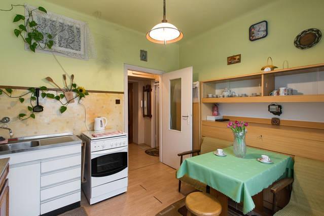 Feel The Old Socialist Style Apartment Krakow Bagian luar foto