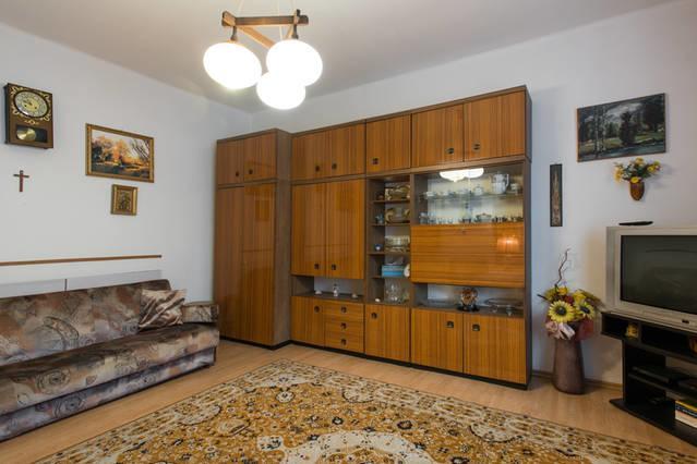 Feel The Old Socialist Style Apartment Krakow Bagian luar foto
